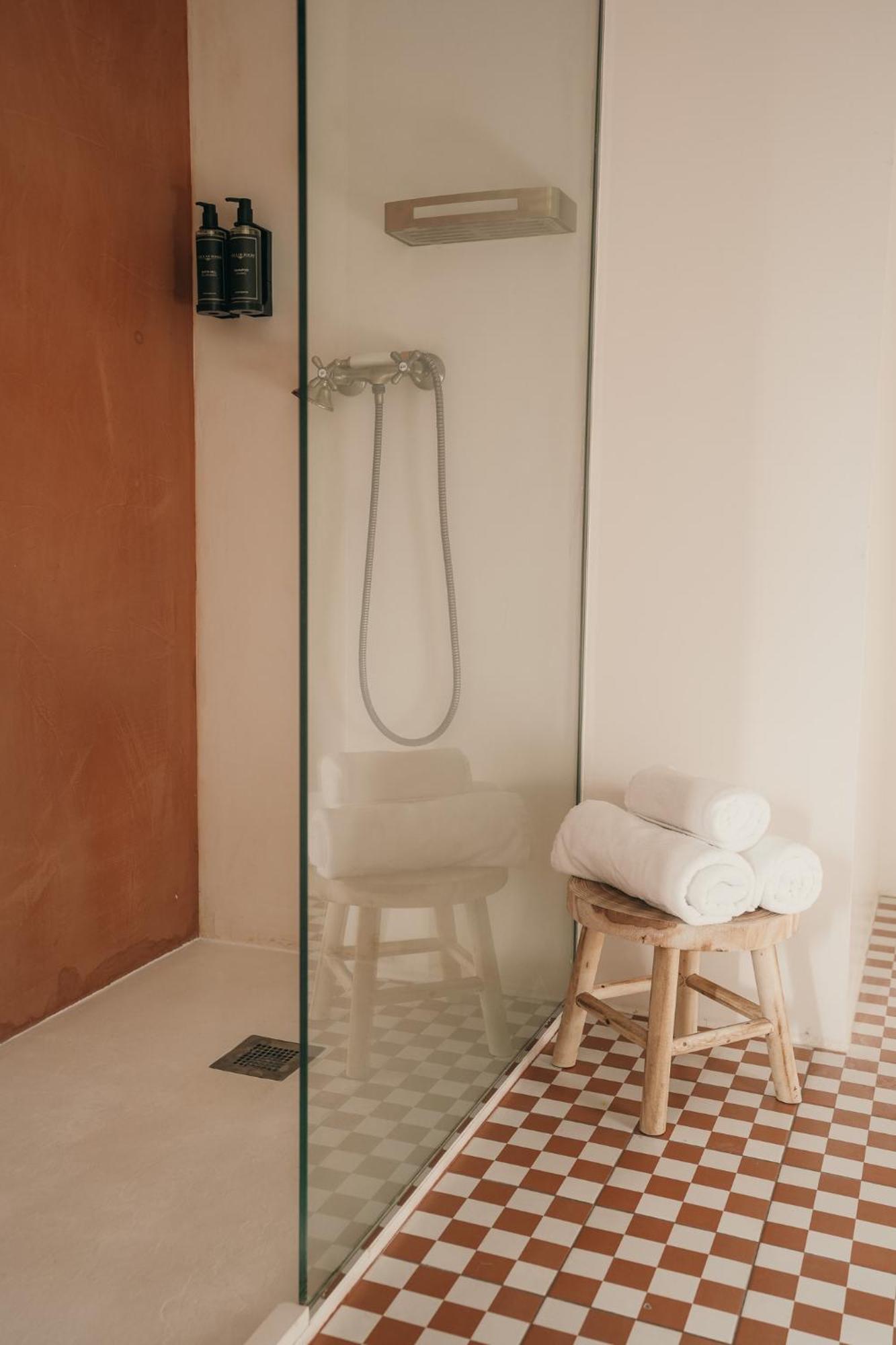 El Niu De Martinet Otel Dış mekan fotoğraf