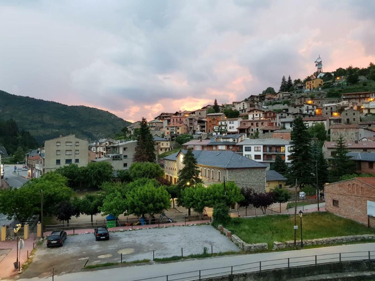 El Niu De Martinet Otel Dış mekan fotoğraf